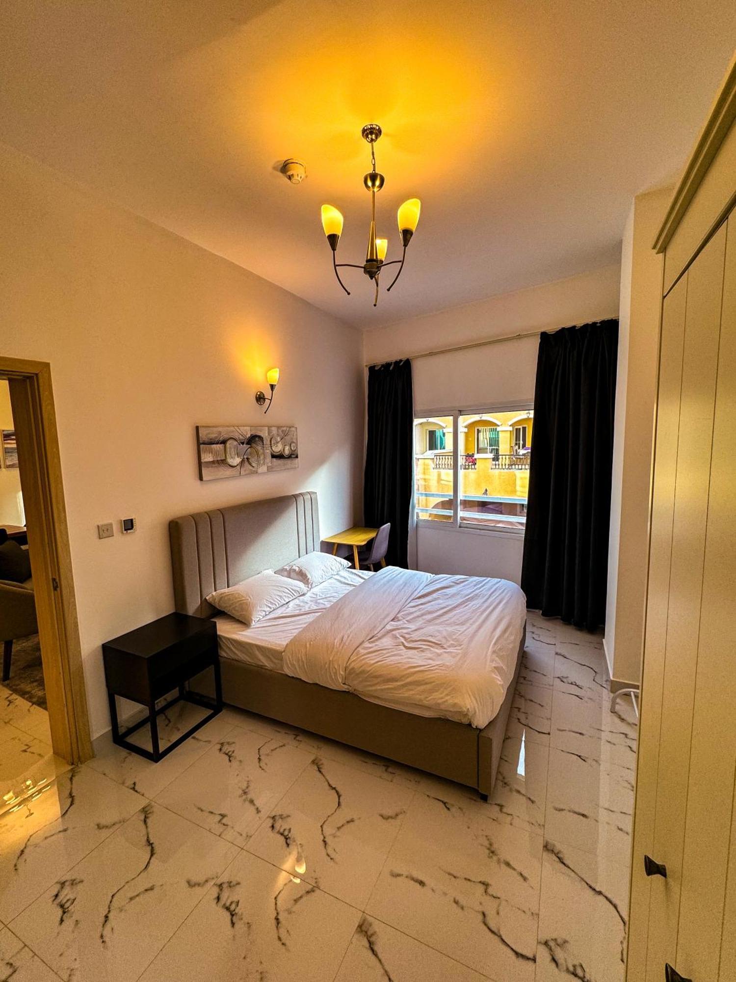 Dubaistay Luxury 2 Bedroom Jvc King And Queensize Appartement Dubai