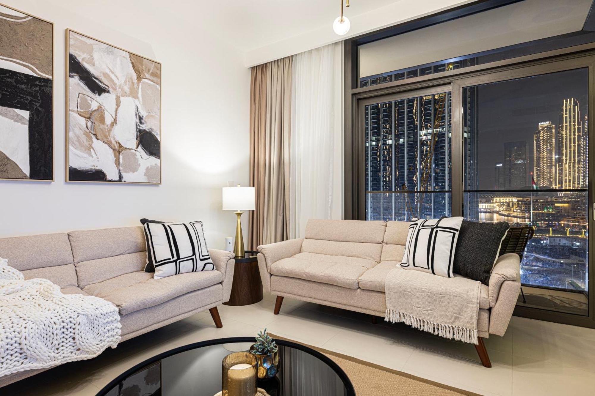 Appartement Burj Crown - Spectacular Boulevard View, Opposite Mall *