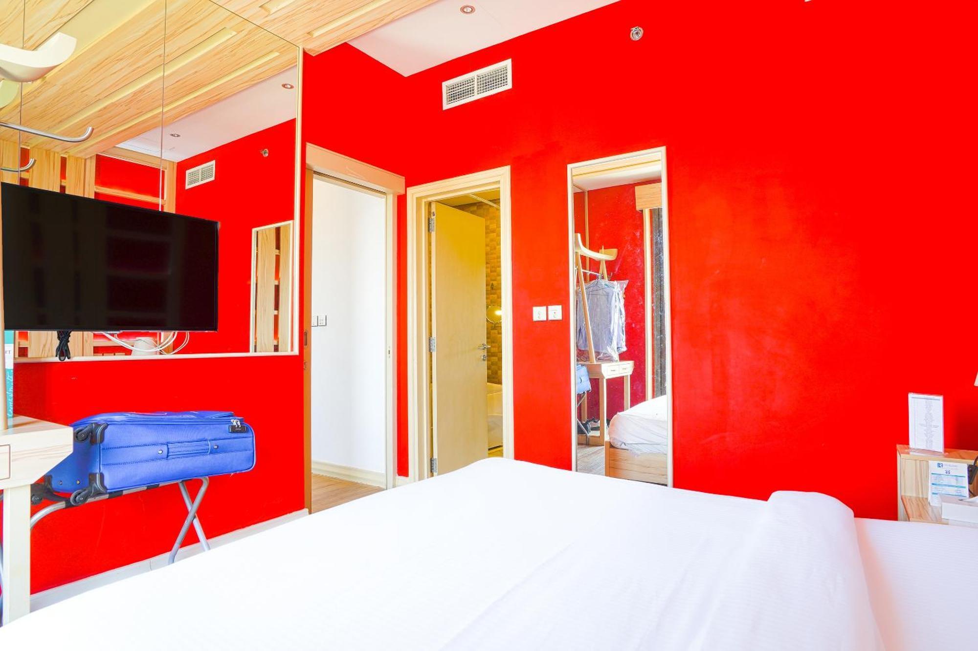 Hotel Palette Royal Reflections And