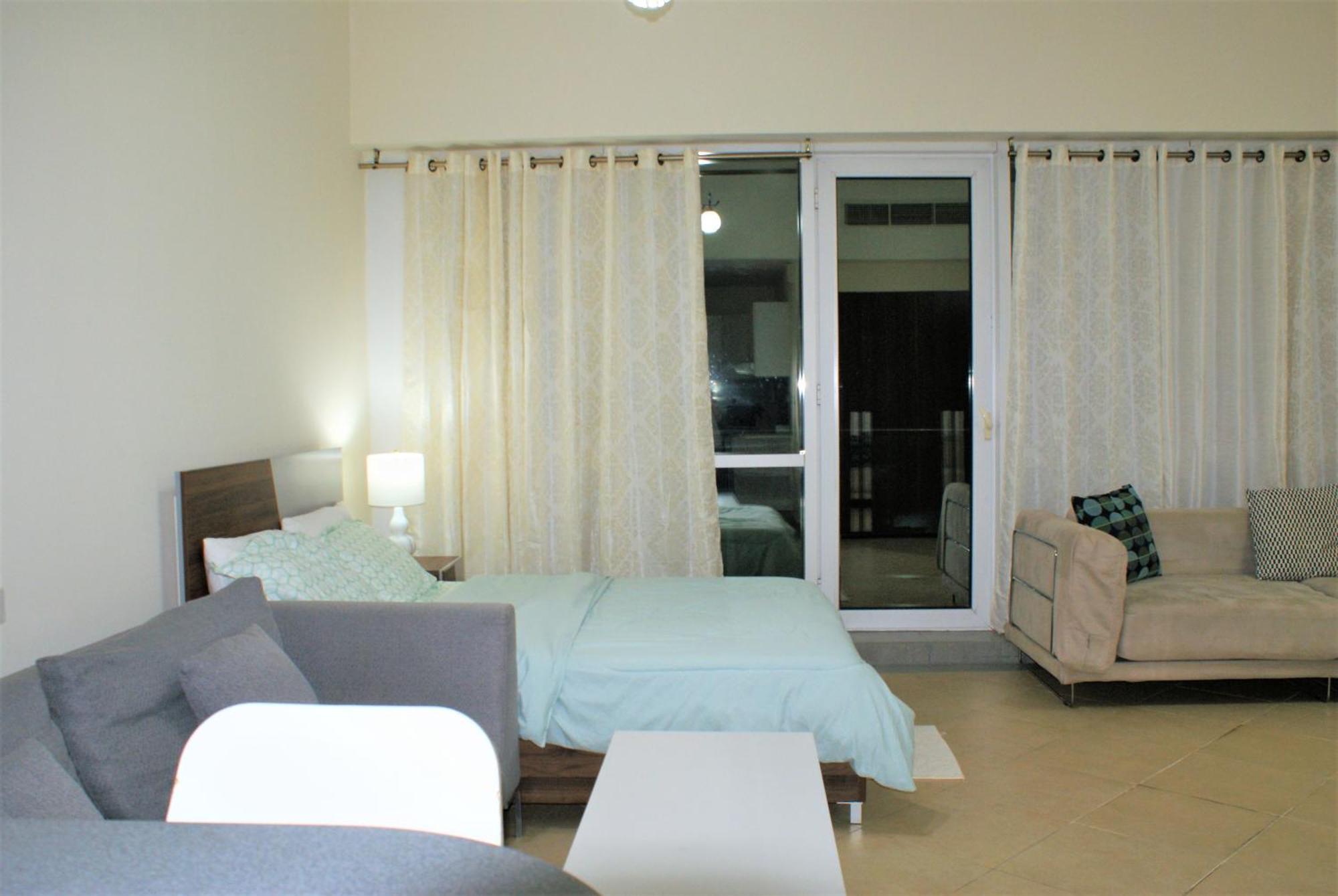 Apartamento - Cozy, Very Accessible And So Near To Train Station