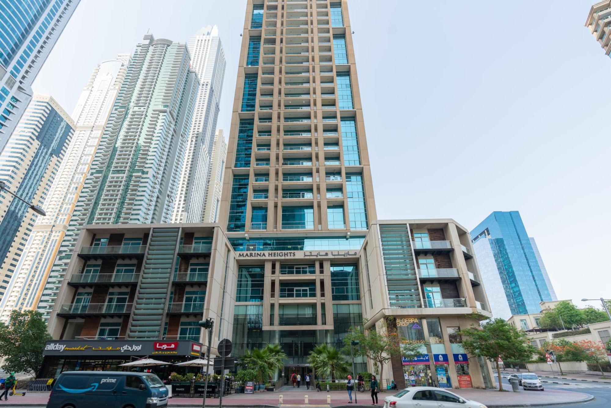 Marina Heights Tower 2 Bhk With Lavish View