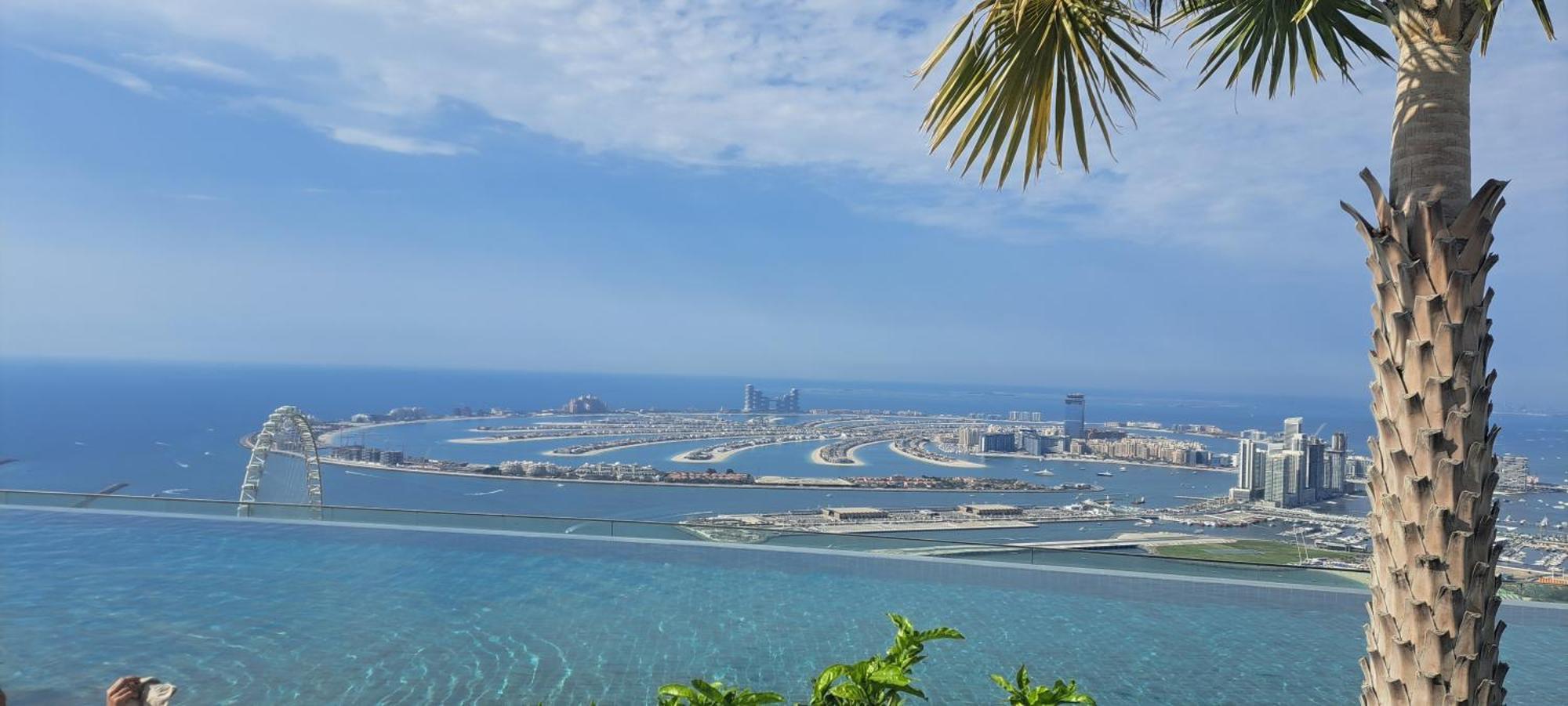 Aparthotel The Address Beach Residences - 2br & Private Beach Dubai