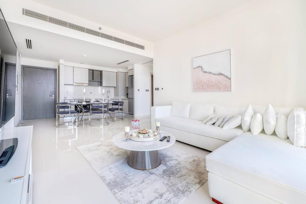 Elegant 1br With Sea View And Free Access * Dubai
