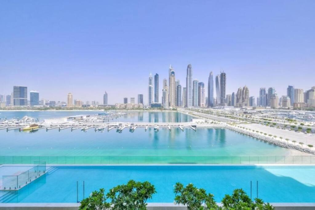 Apartment Elegant 1br With Sea View And Free Access