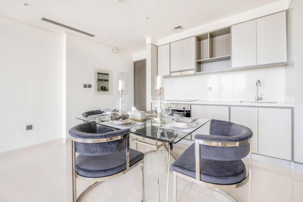 Elegant 1br With Sea View And Free Access Apartment *
