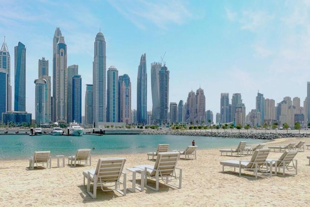 Apartment Elegant 1br With Sea View And Free Access