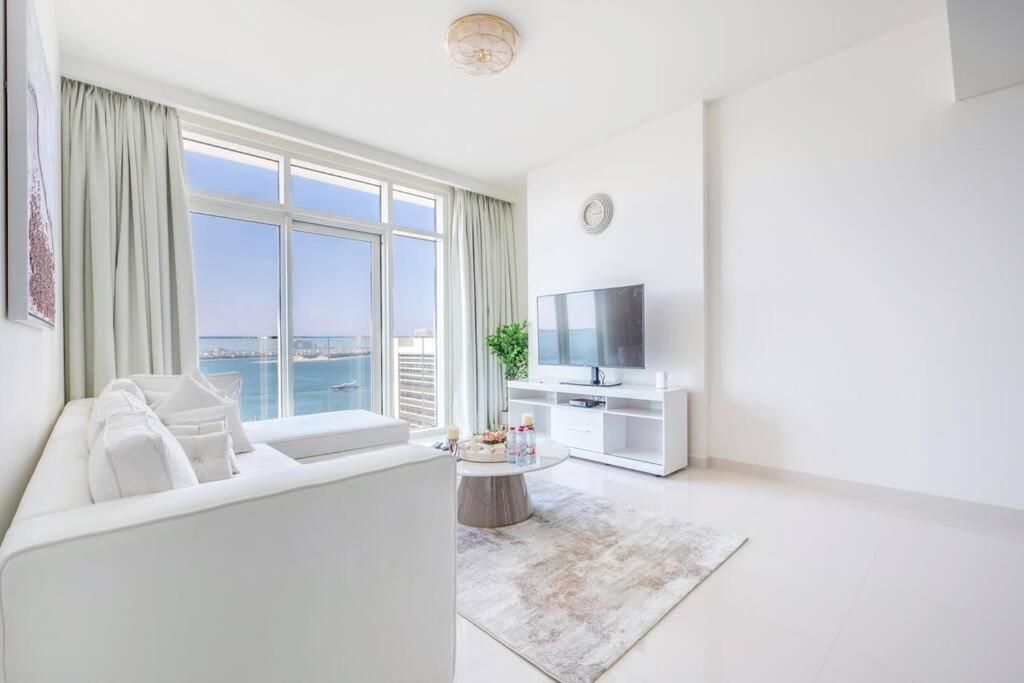 Elegant 1br With Sea View And Free Access *
