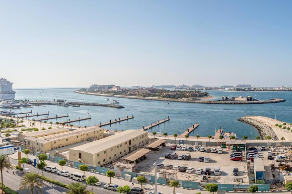Elegant 1br With Sea View And Free Access *