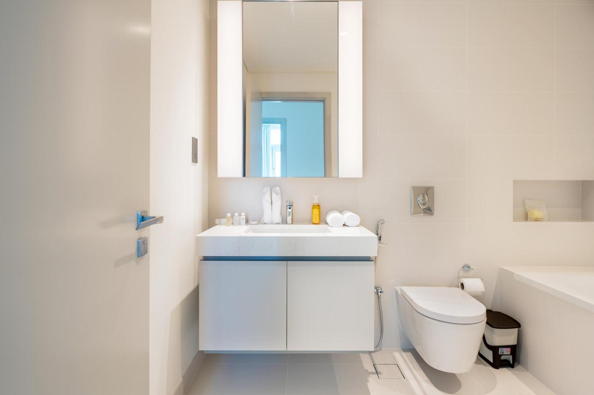 Elegant 1br With Sea View And Free Access Apartment *