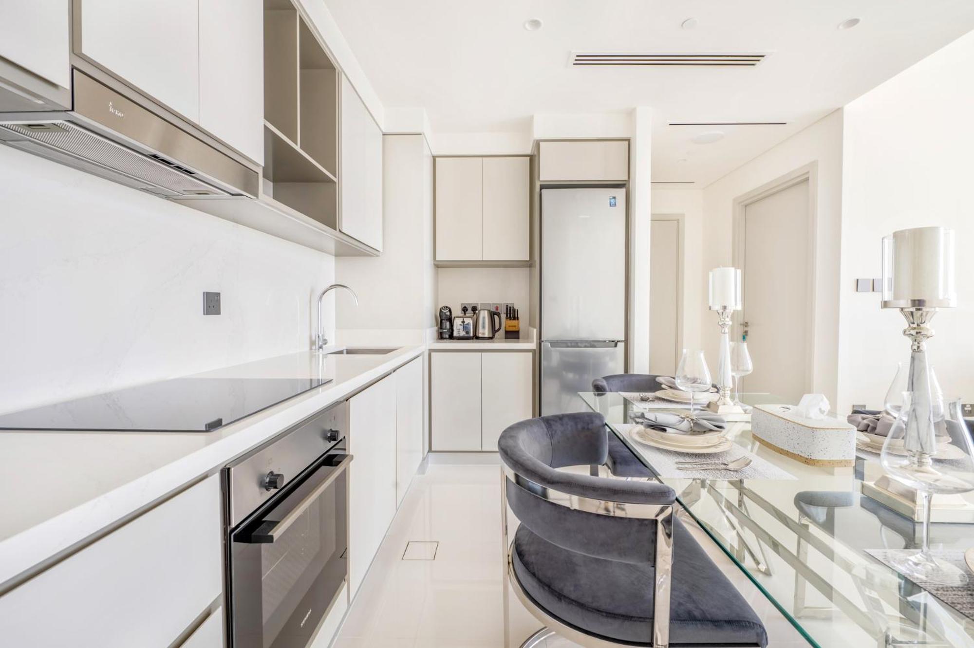 Elegant 1br With Sea View And Free Access Apartment *