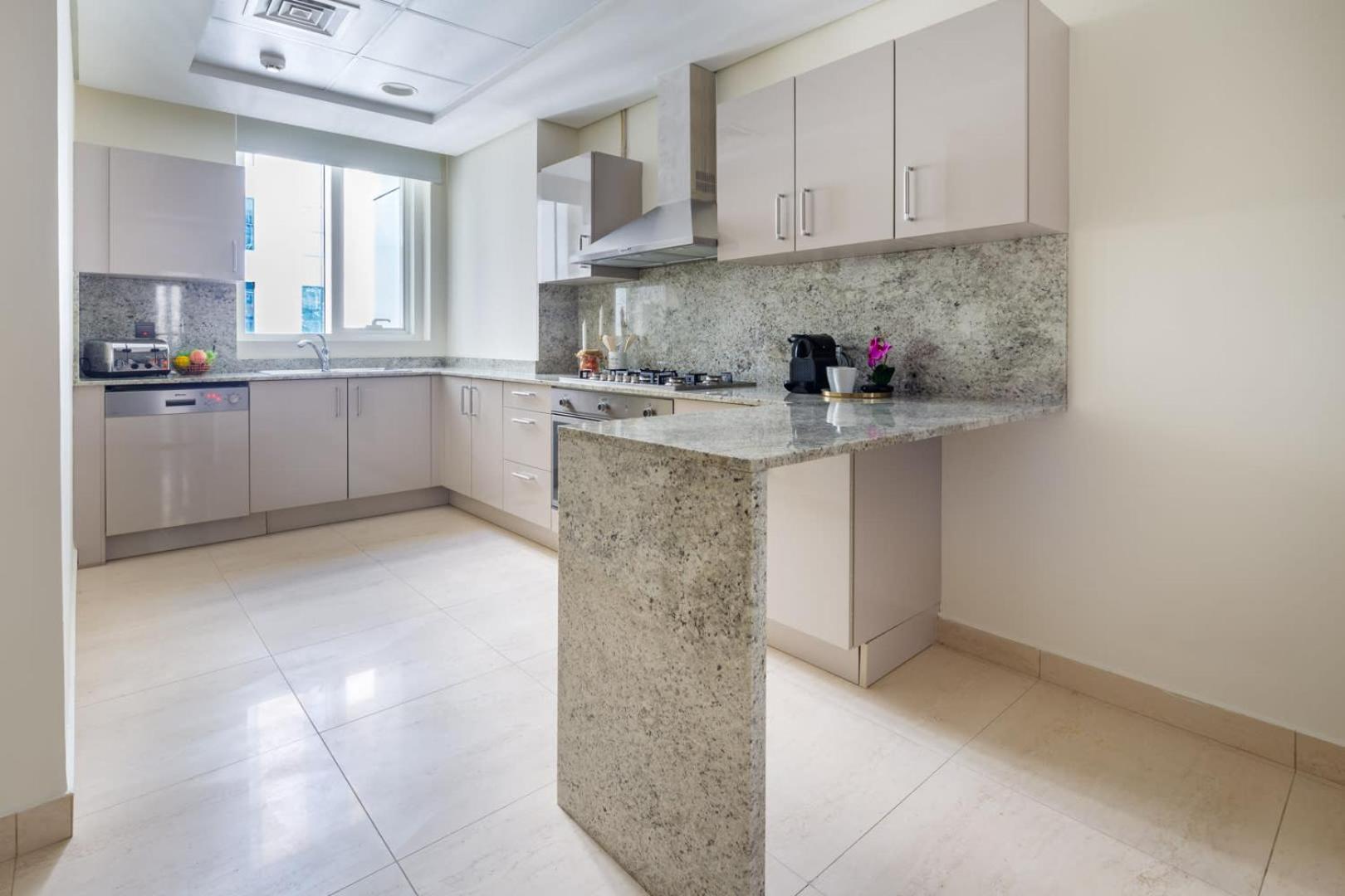 Apartment Frank Porter - Mon Reve Dubai