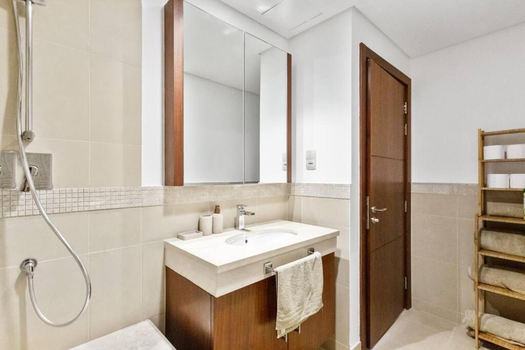 Appartement Khalifa Views & Direct Mall Access In Burj Vista