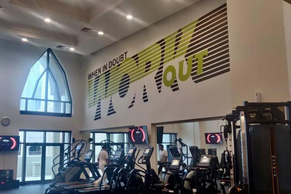 Lux Souk Al Bahar Downtown 1 Bedroom Flat - Steps To Mall Apartament *