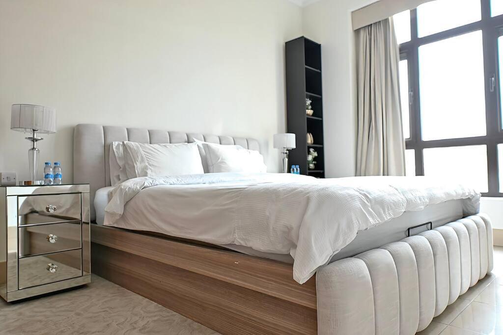 Apartament Lux Souk Al Bahar Downtown 1 Bedroom Flat - Steps To Mall