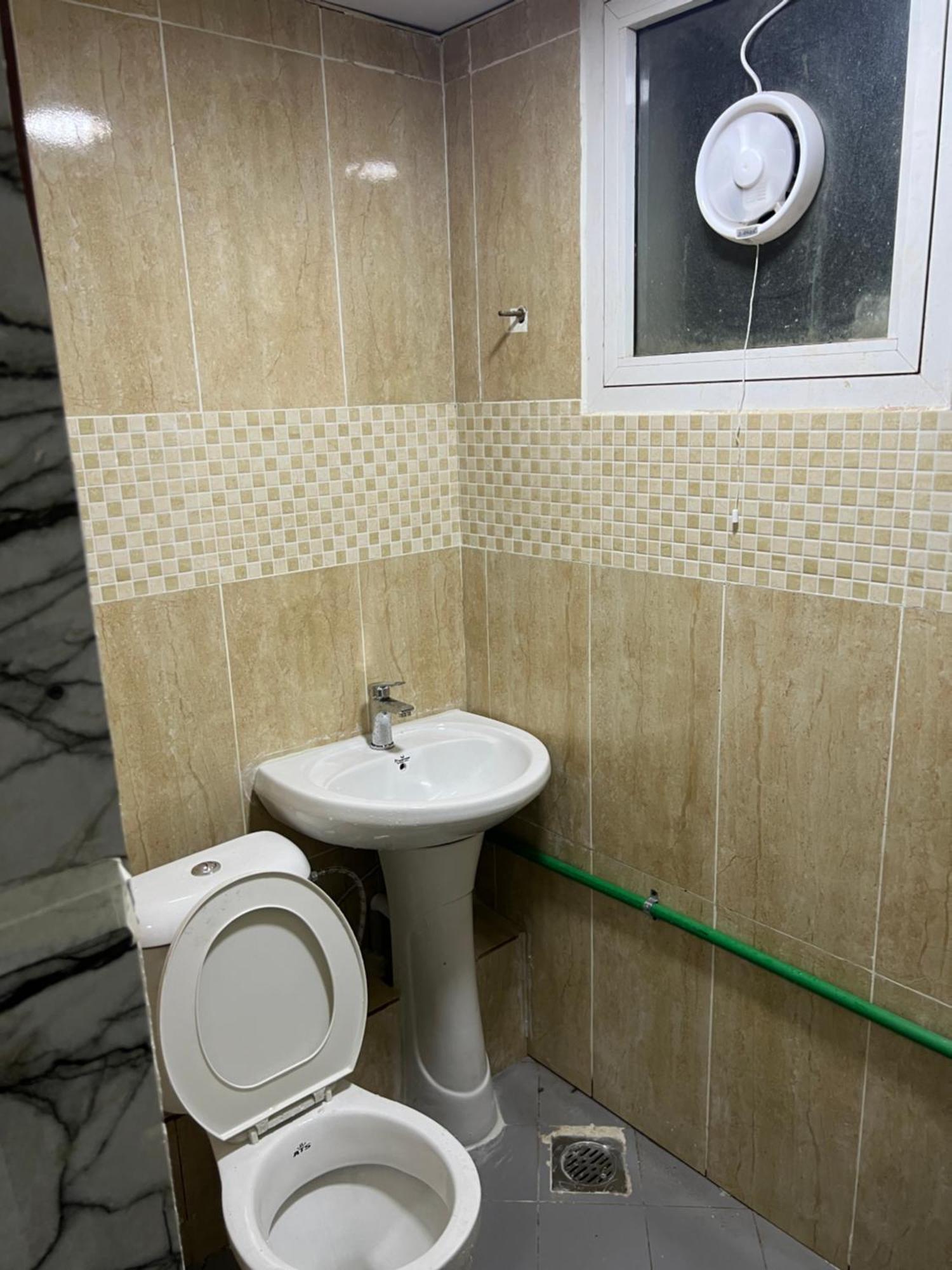 Saif Abdur Rehman Salah Al Din Apartamento *