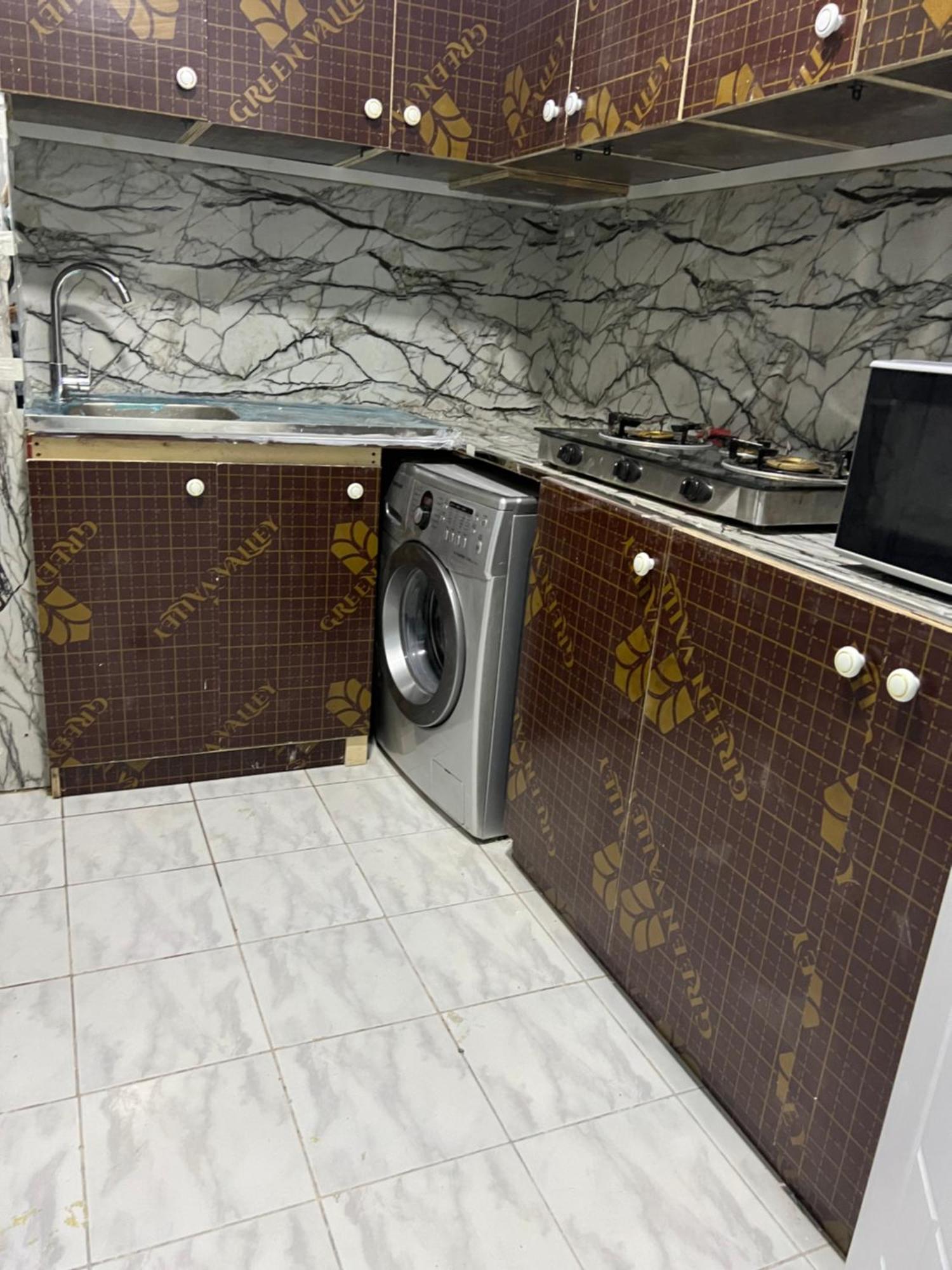 Saif Abdur Rehman Salah Al Din Apartamento *