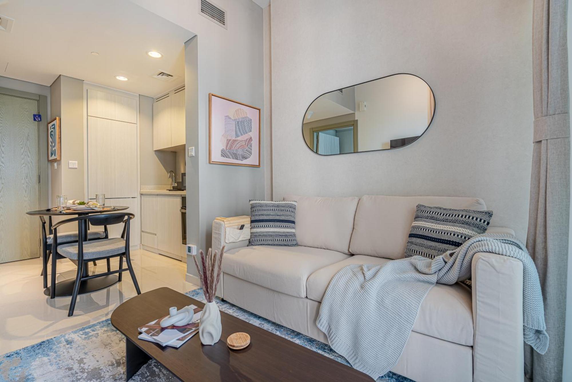Modern Brand New 1 Bedroom In Zada Tower * Dubái