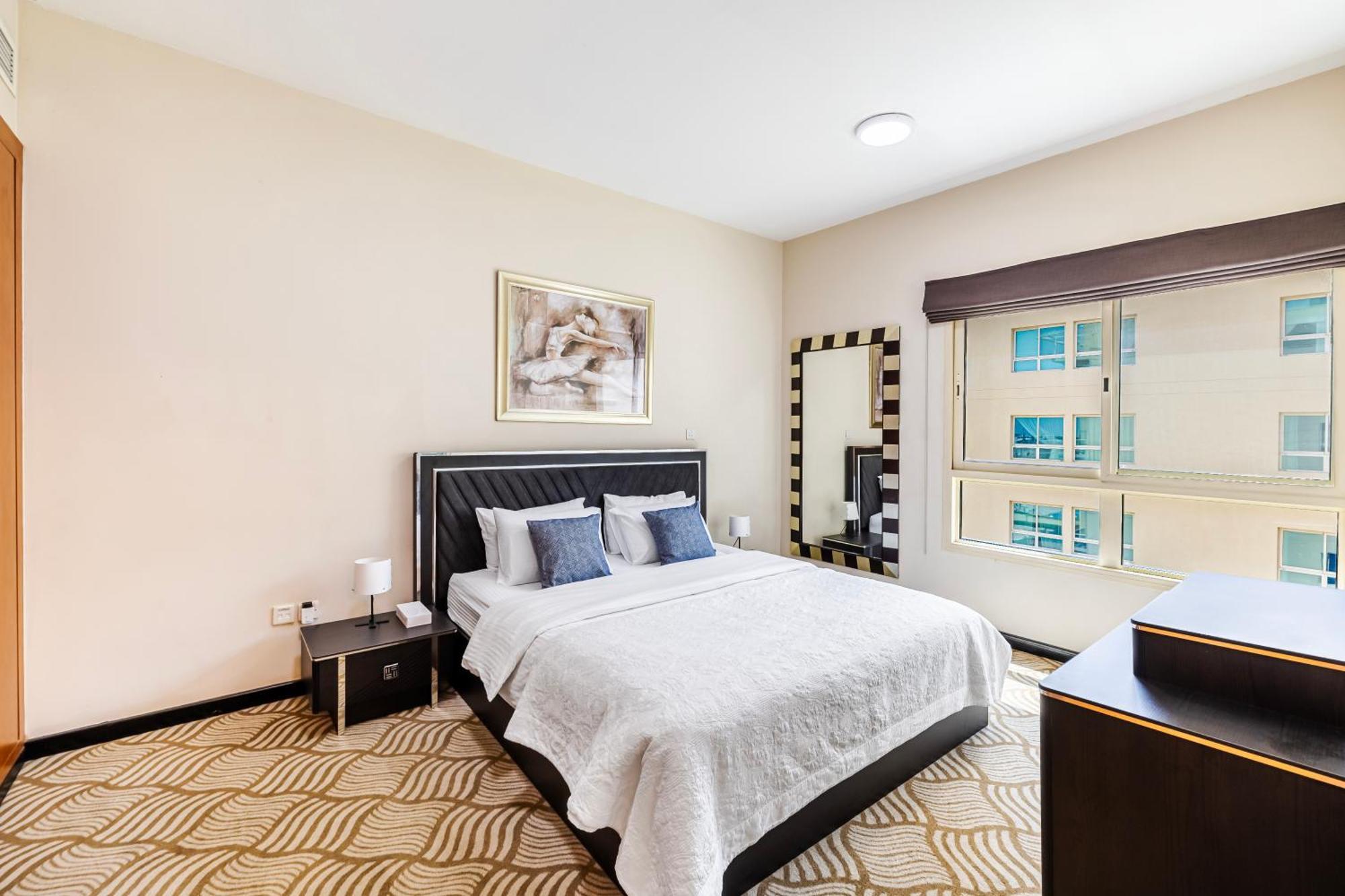 Apartament Renovated 1 Bed Al Alka 1 In The Greens Dubai