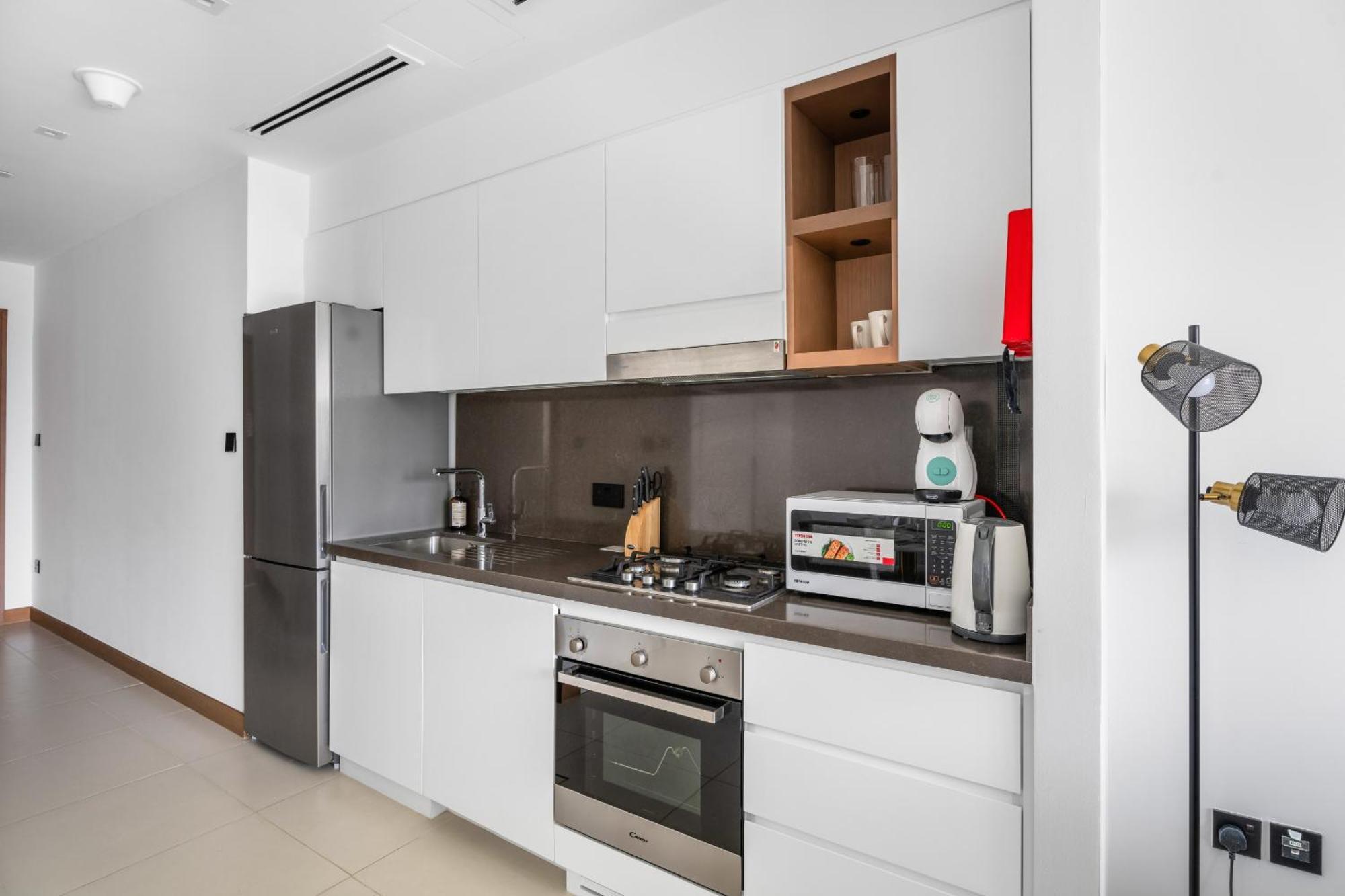 Vayk - Chic 1-bedroom In Vida Marina Dubaï