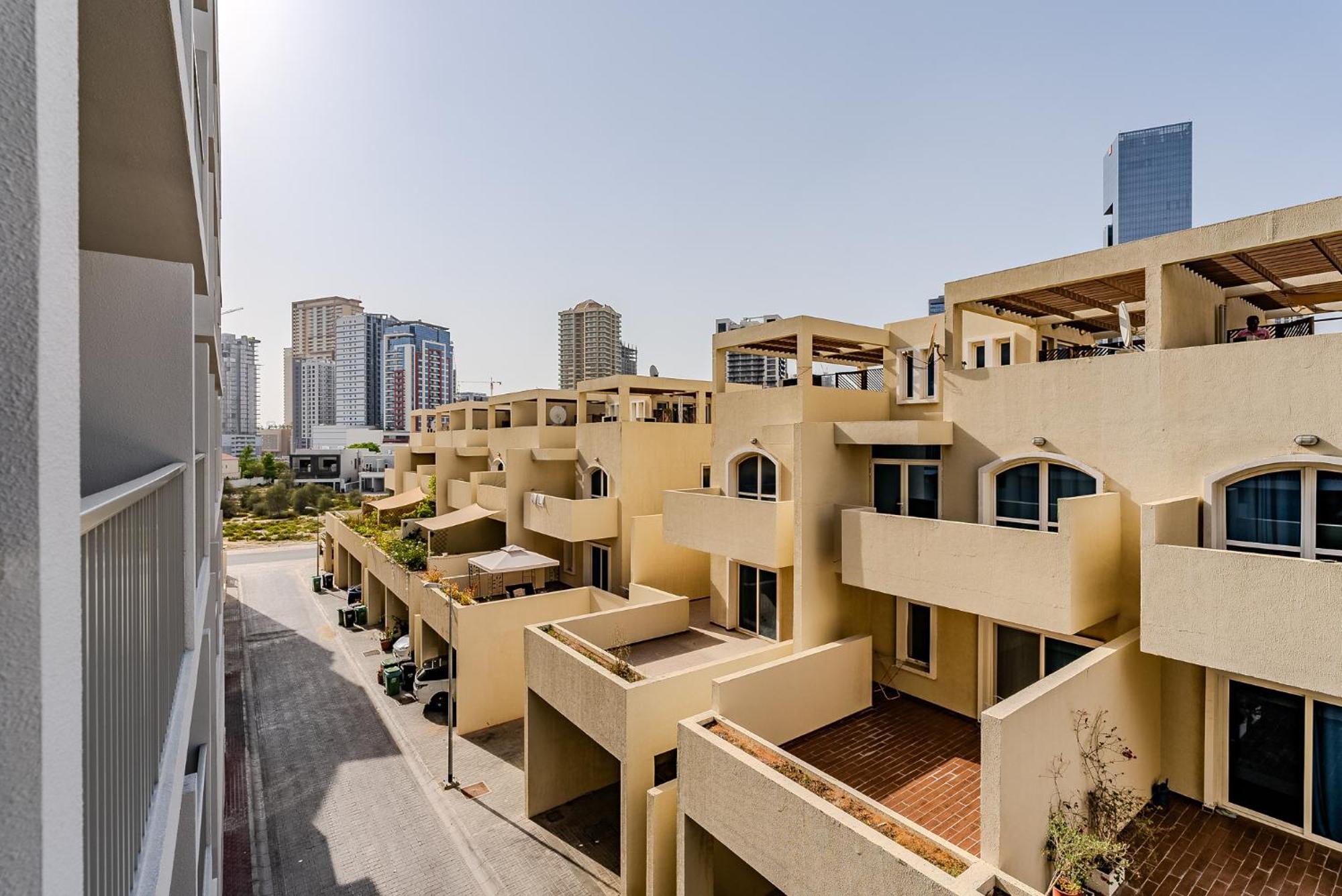 Modern And Cozy In Jvc I Luma Building Dubaï