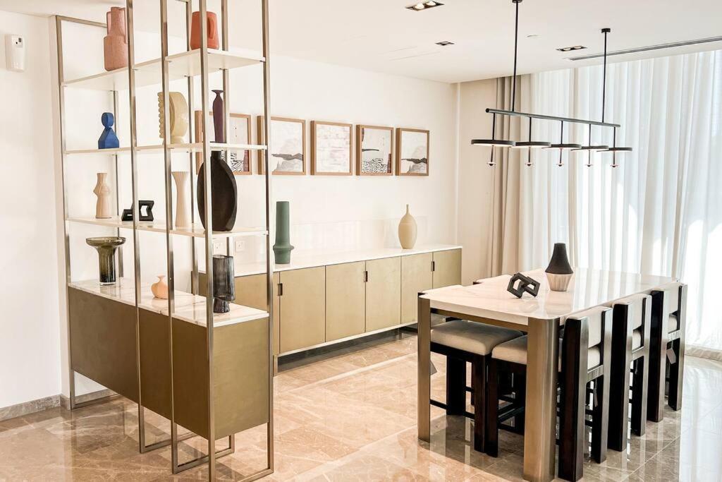Appartement Elegant 1-bedroom Burj Khalifa View Burj Crown Dubaï