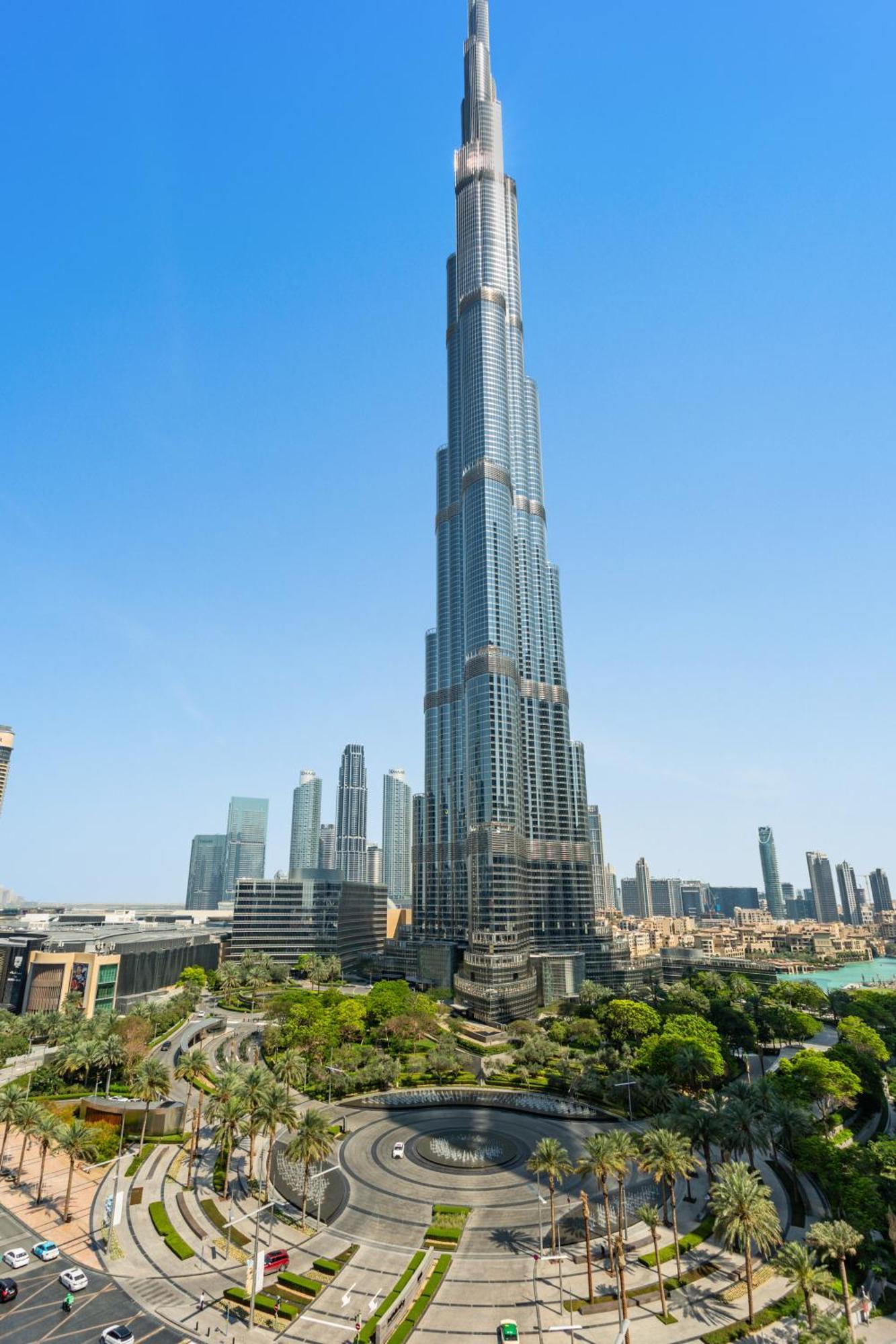 Appartement Khalifa Views & Direct Mall Access In Burj Vista Dubaï
