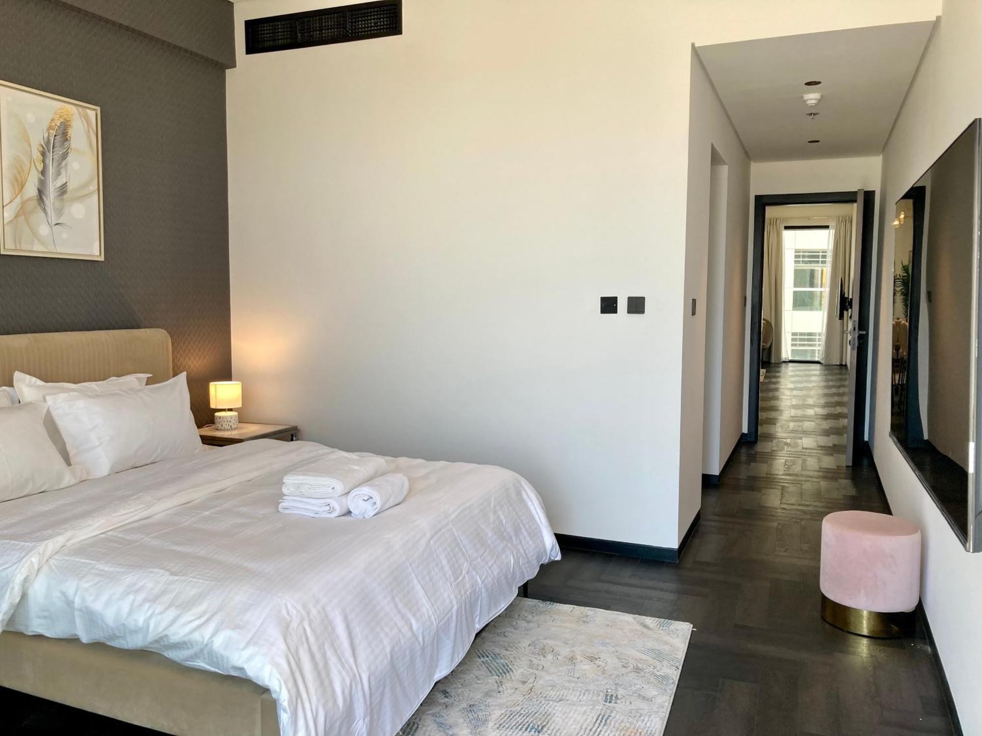 Lejlighed Luxury 2 Bedroom In Jaddaf By 0 10 Aqua Dubai