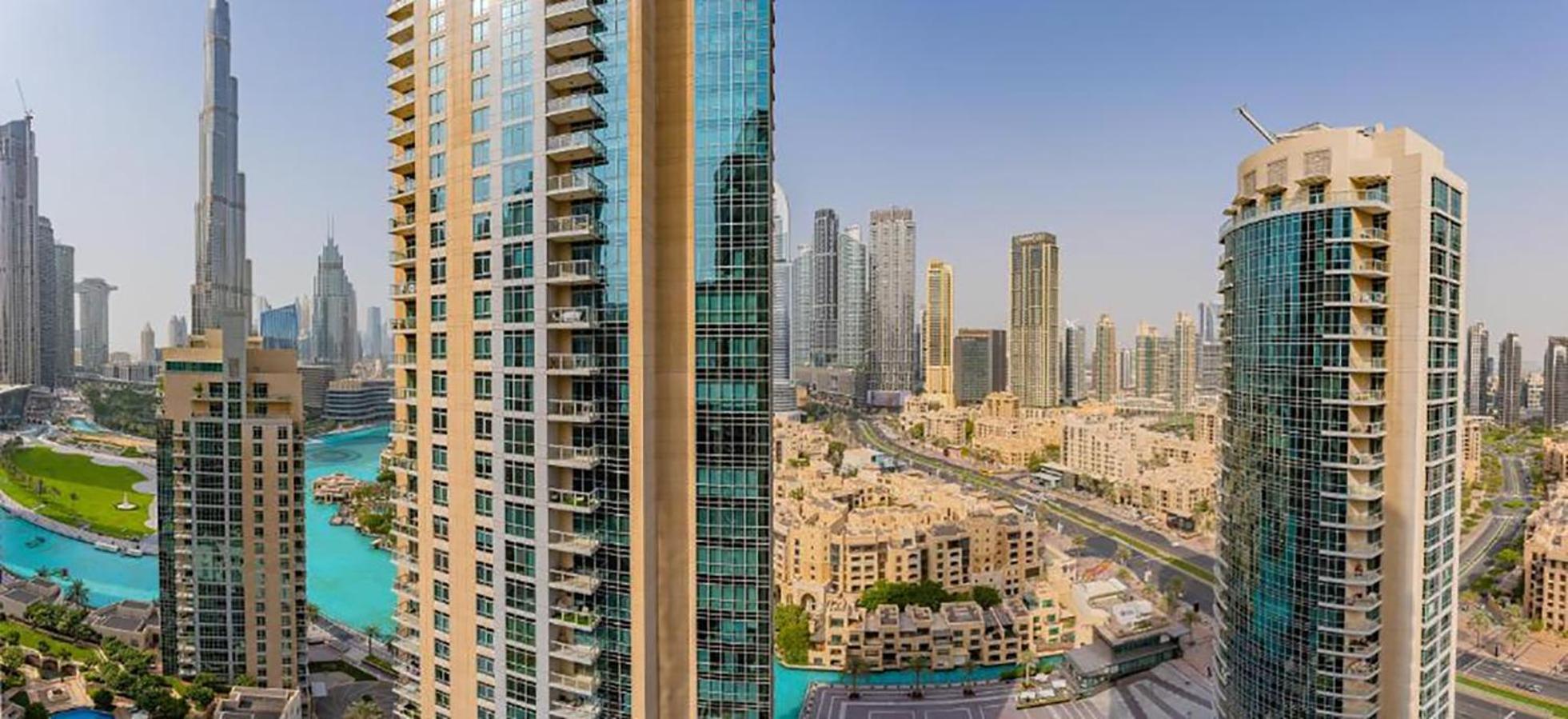 Stunning 1-bedroom With Full Burj Khalifa View - 5-min Walk To Mall Dubai