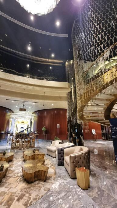 Apartment Luxury Paramount Apt B666 *