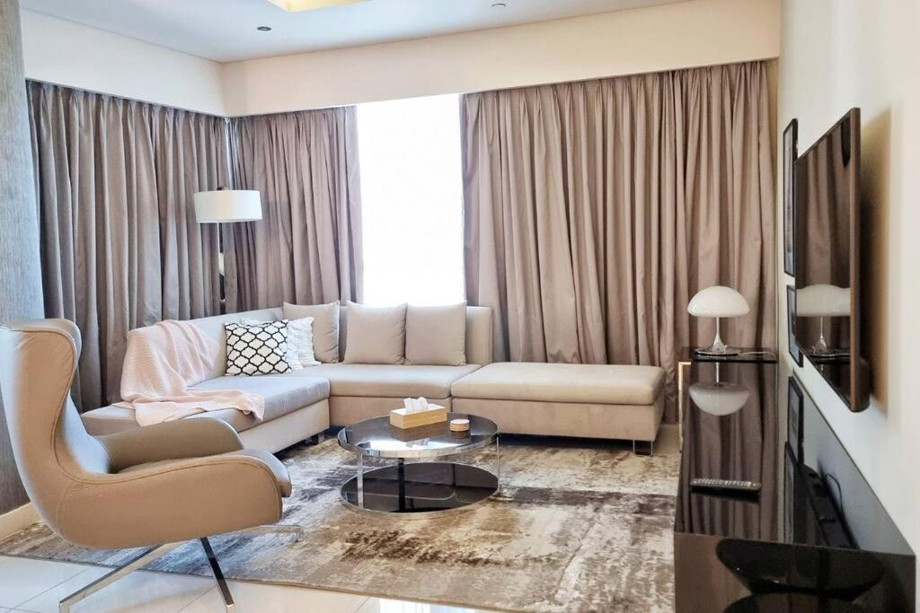 Apartment Luxury Paramount Apt B666