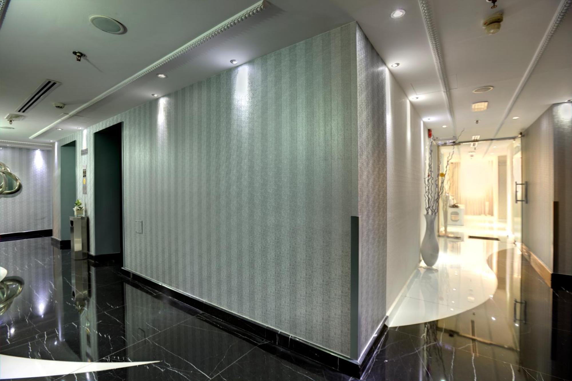 Hotel Broadway 3*