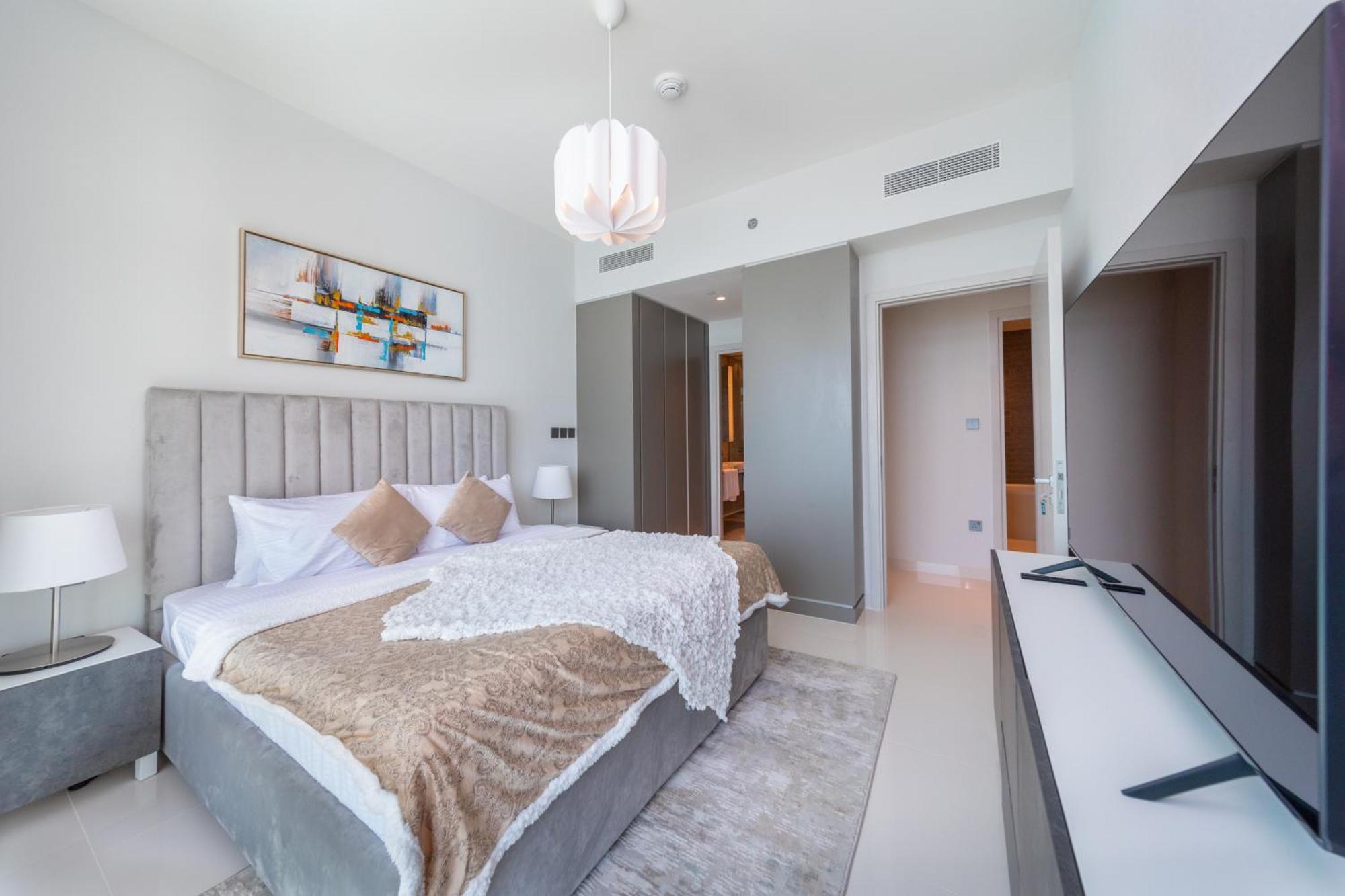 Eden's Homes & - Sunrise Bay Emaar Beachfront Apartament