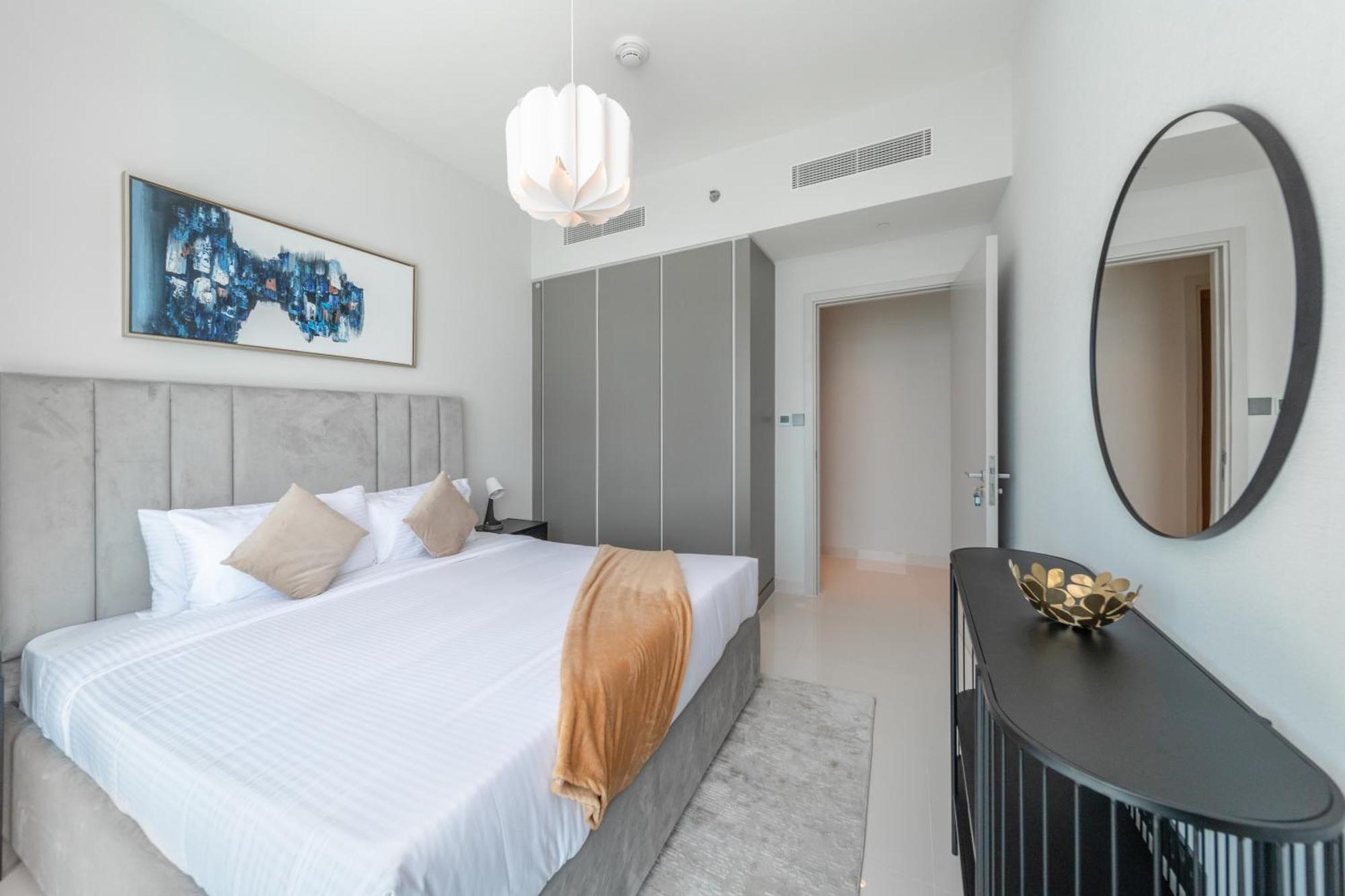Eden's Homes & - Sunrise Bay Emaar Beachfront Apartament Dubai