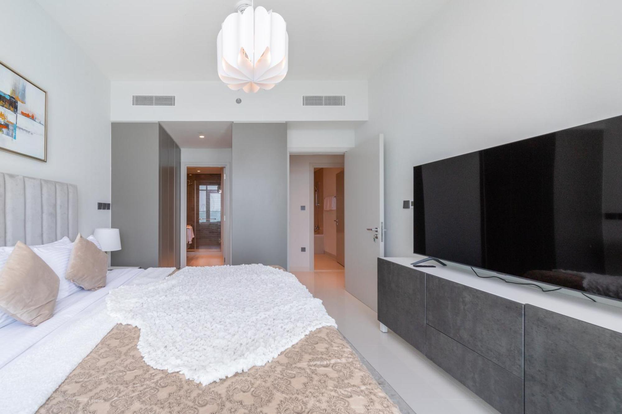 Eden's Homes & - Sunrise Bay Emaar Beachfront