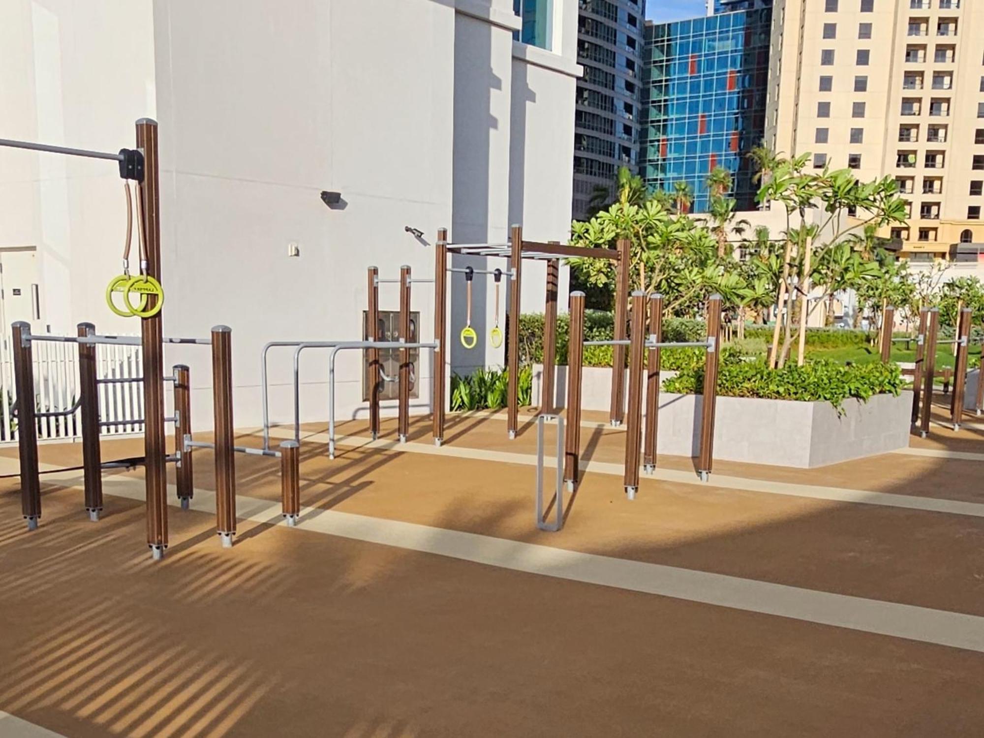 Apartament La Vie, Jbr- Sea View With Beach Access- Happy Holidays Lux