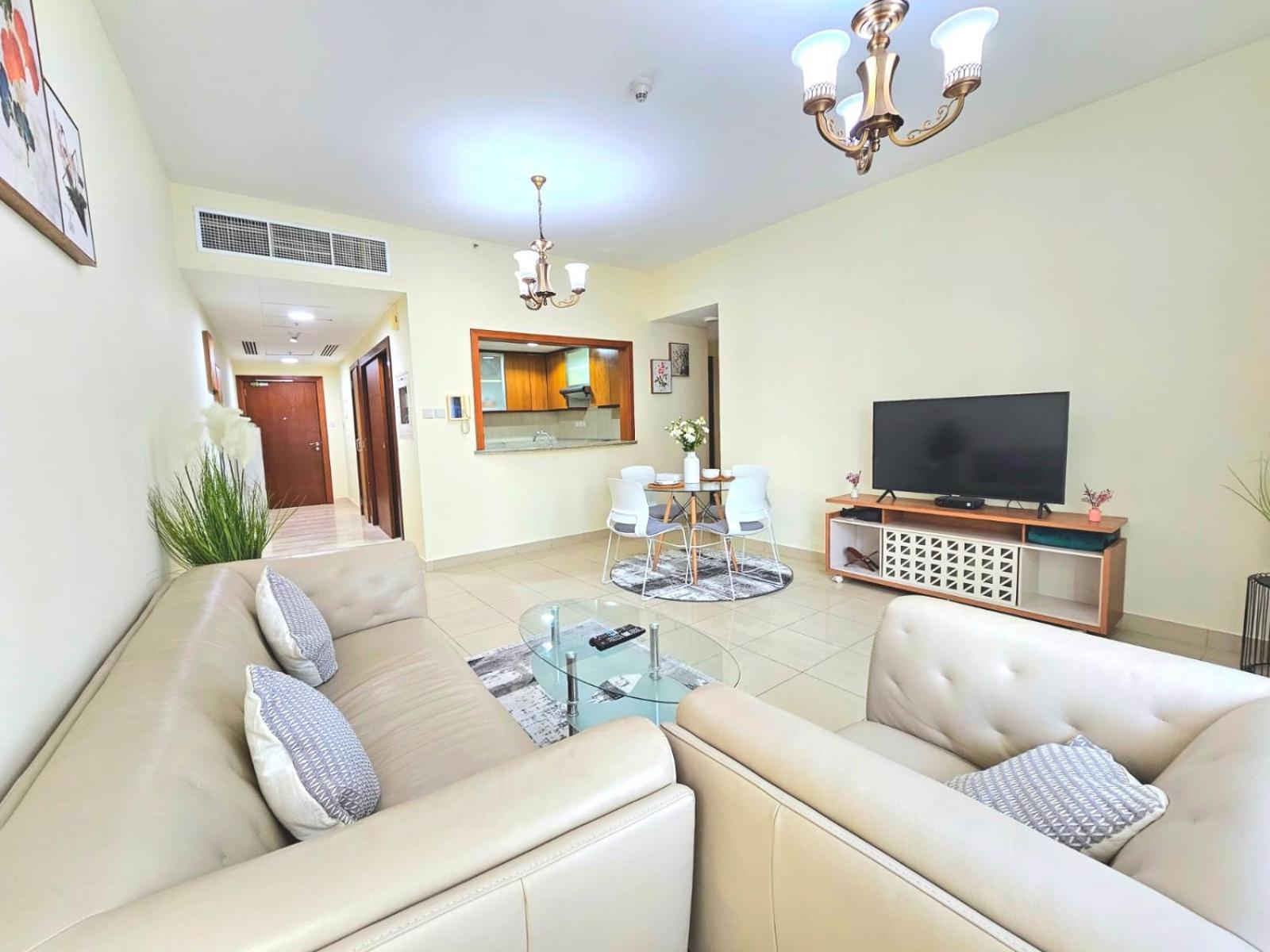 Apartament Trinity Homes - Standpoint Tower Downtown Dubai