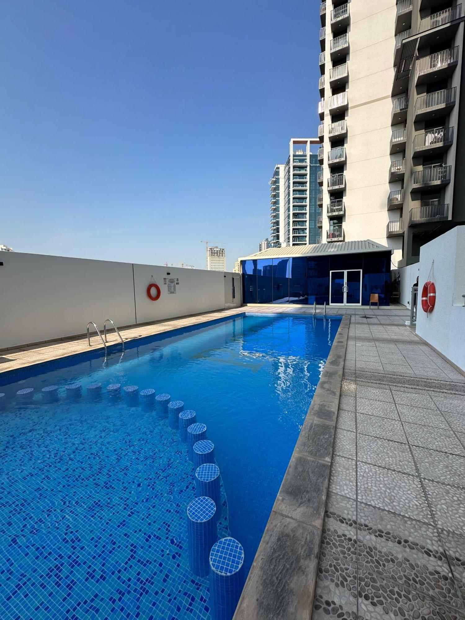 Appartement Private With Kitchen, Bathroom, Pool, Parking, Free Gym Dubai