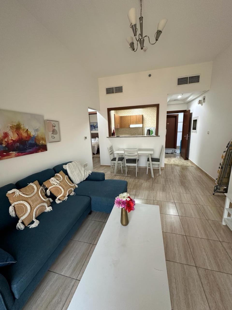 Private With Kitchen, Bathroom, Pool, Parking, Free Gym Appartement *