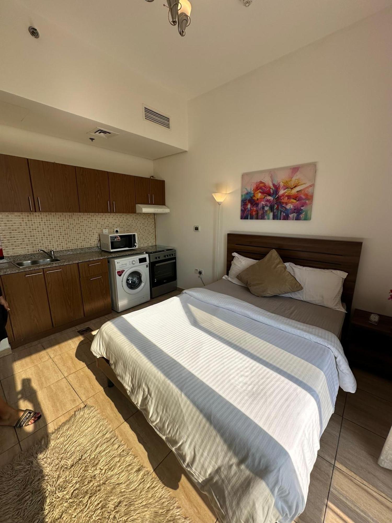 Appartement Private With Kitchen, Bathroom, Pool, Parking, Free Gym