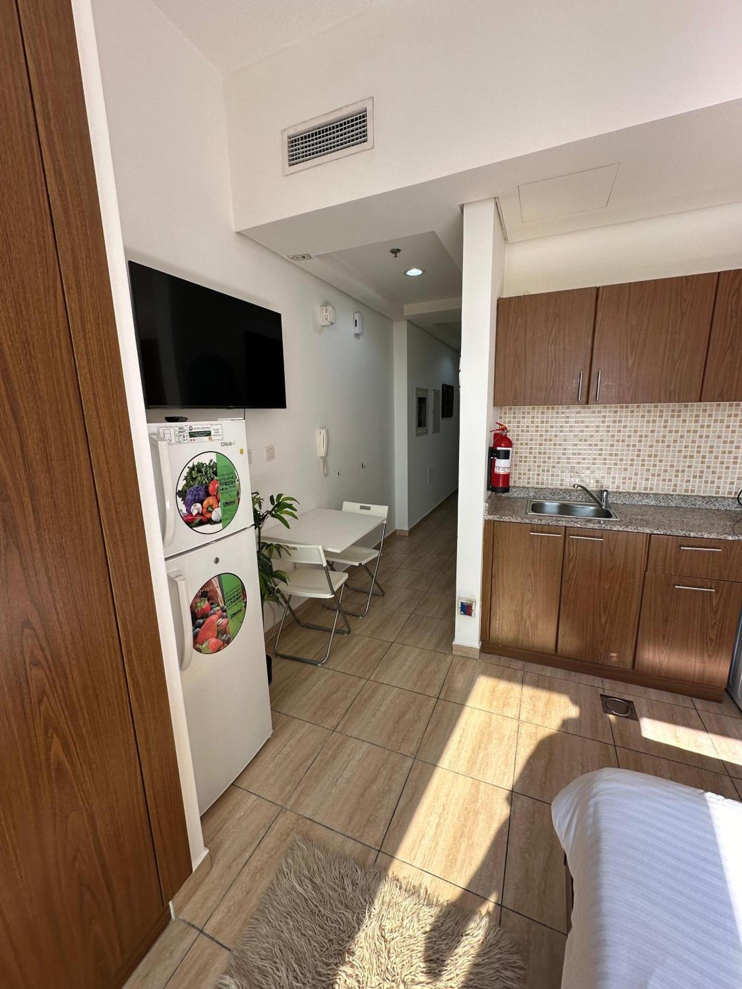 Appartement Private With Kitchen, Bathroom, Pool, Parking, Free Gym Dubai