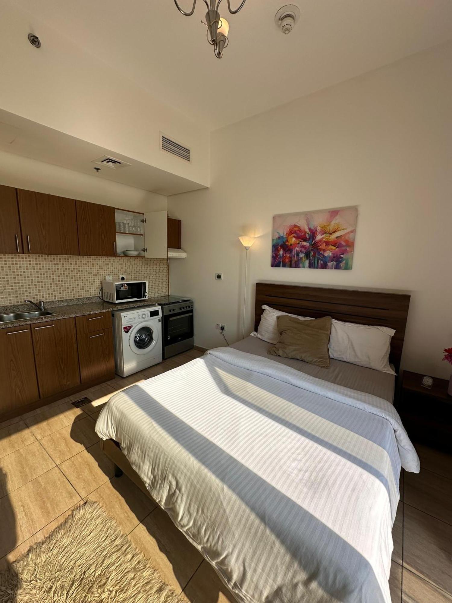 Appartement Private With Kitchen, Bathroom, Pool, Parking, Free Gym