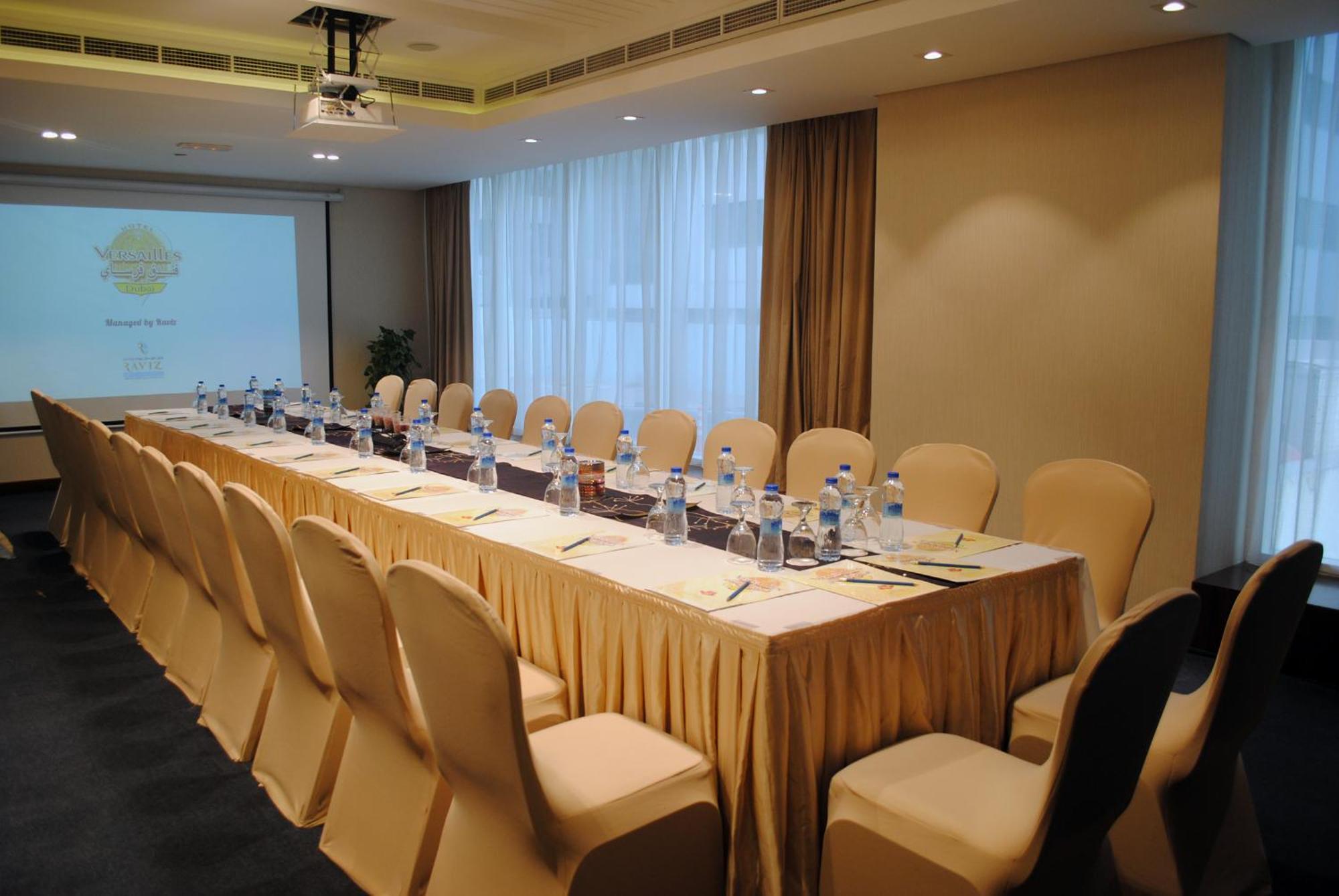 Versailles By Raviz Hotel 4*