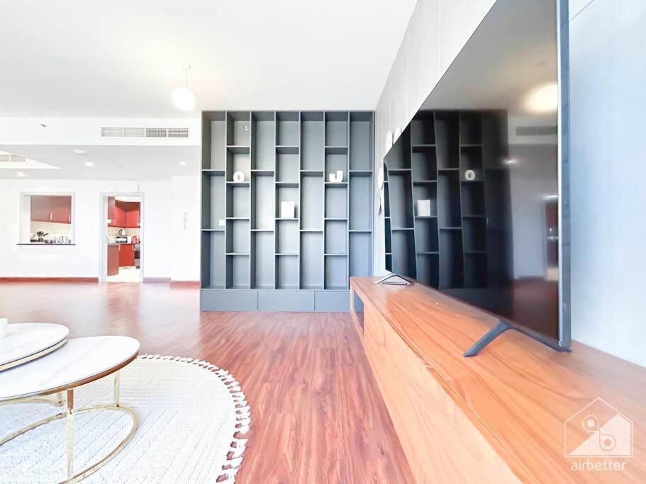 Luxury With Incredible Views & Balcony Jbr Dubai