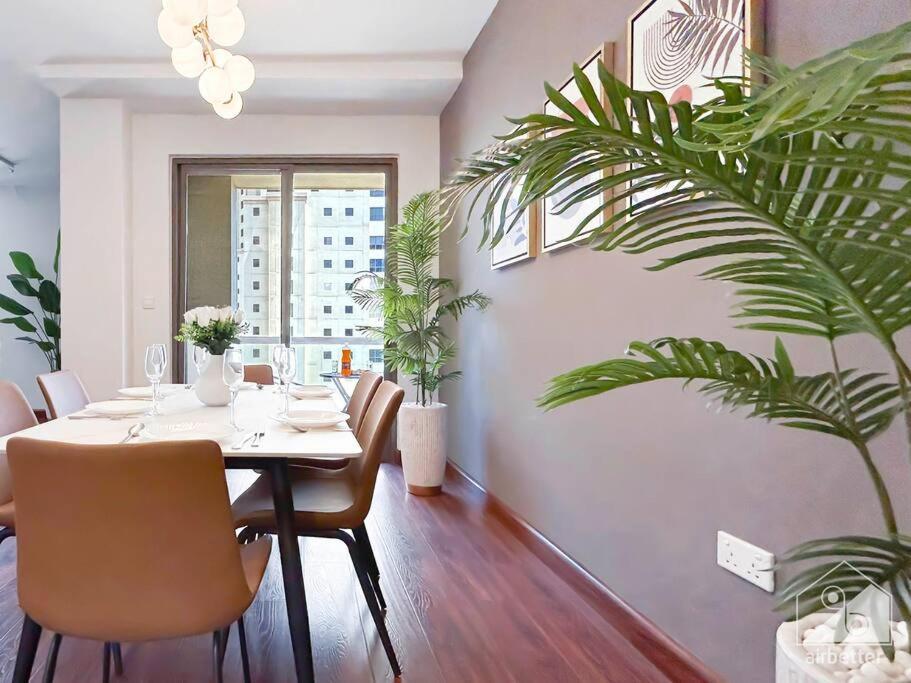 Luxury With Incredible Views & Balcony Jbr Apartment
