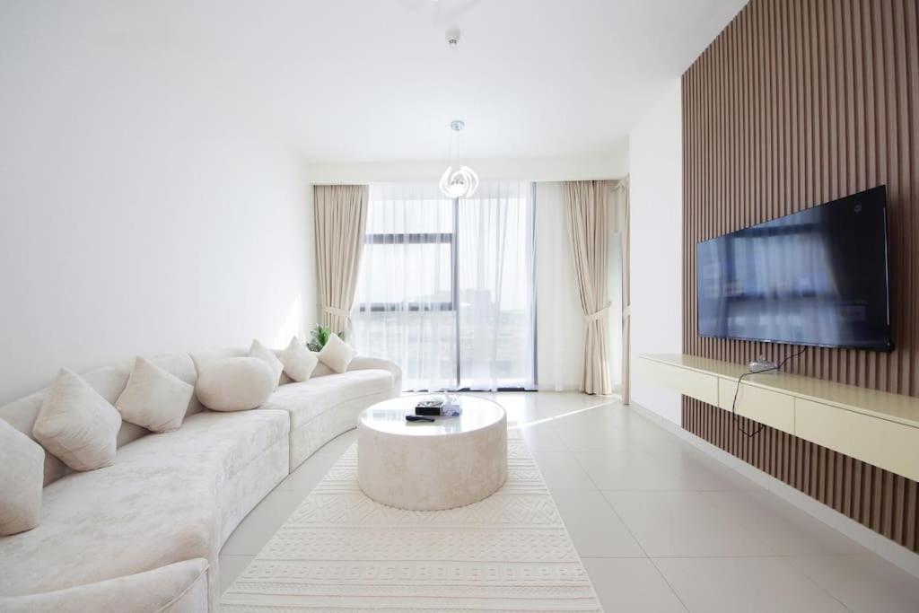 Park Point C-1 Bedroom For Monthly Stay-1004 * Dubai
