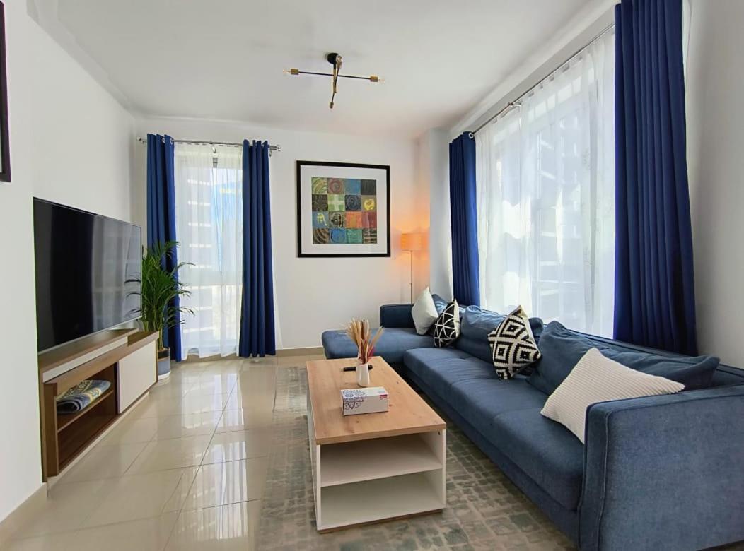 Trinity Homes - Standpoint Tower Downtown Apartament *