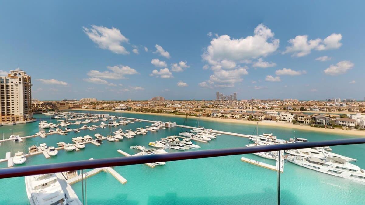 Apartment 2 Bd Tiara Palm Views, & Pool, Amazing Views Of The Palm Dubai