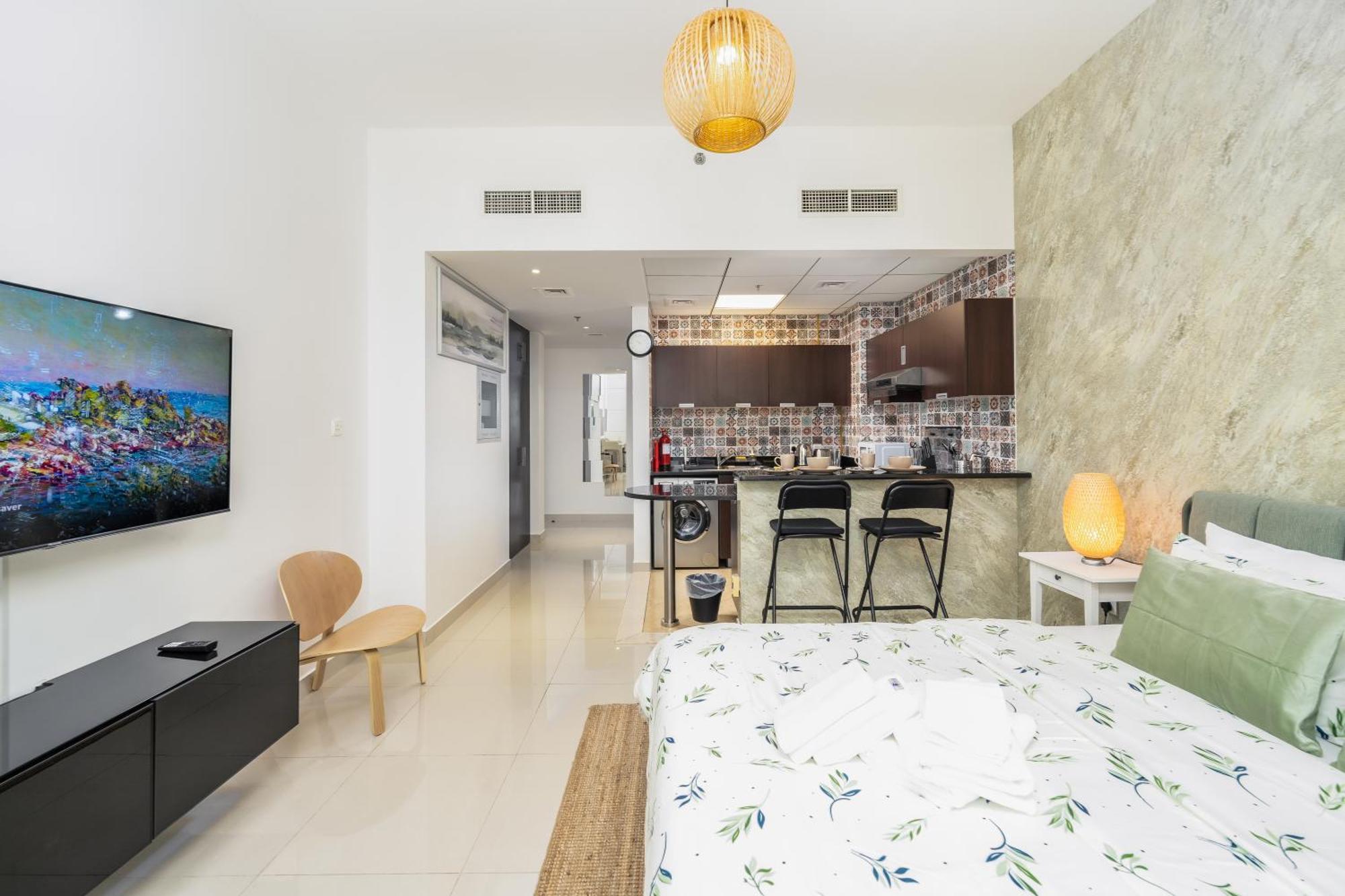 Luxury - Golf Views - Sports City, Appartement Dubaï