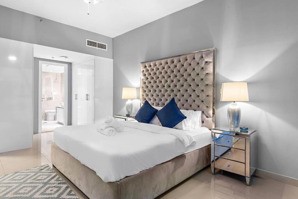First Class 1br Modern & Stylish Living Apartament *