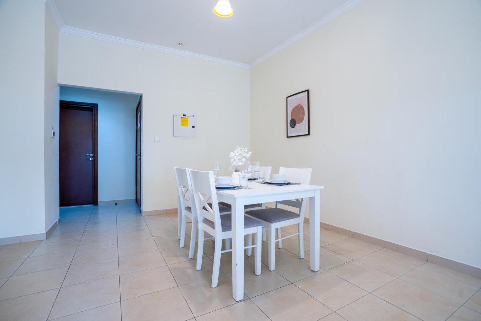 Lägenhet Rh- Prime Location, Spacious 2br, Walk To Mall Dubai